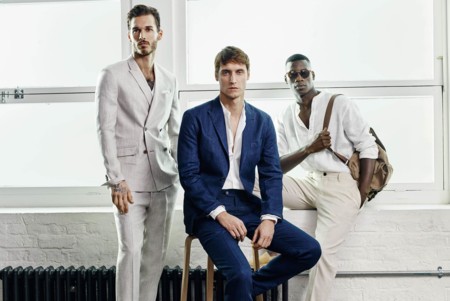 Los esenciales de Mango se llevan sin color (y en tonos navy) esta primavera