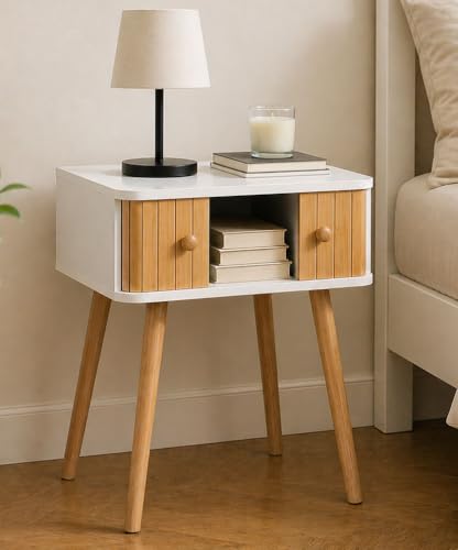 SUMGAR Mesita de Noche Blanca de Madera (Bambú) con 2 Puertas Correderas, Mesilla de Noche Estrecha, Mesa Auxiliar y Cajonera para Dormitorio o Salón, Estilo Moderno, Boho y Nórdico, 38 x 30 x 46,5 cm
