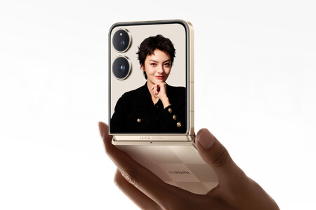 Xiaomi Mix Flip 2 3