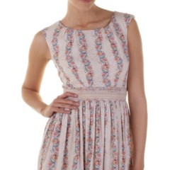 Foto 21 de 33 de la galería marcas-diferentes-para-chicas-diferentes-darling en Trendencias