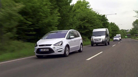 Ford Electronic Brake Light dispuesto a acabar con los choques en cadena