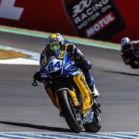 Federico Caricasulo bate a Krummenacher en Jerez y María Herrera entra en la historia de Supersport