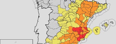 Mientras Almería se derrite a 40º C, en Asturias no pasan de 27º C: la gran divergencia meteorológica de España este verano
