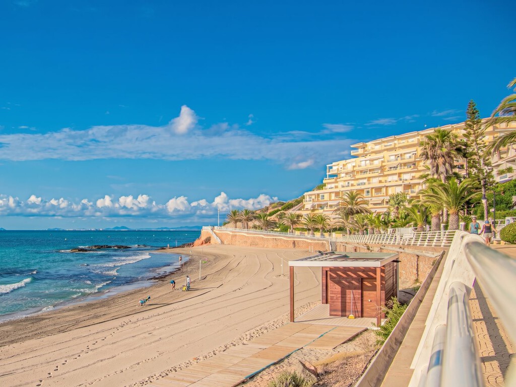 Ni Guardamar, ni Altea: el pueblo casi desconocido de Alicante para disfrutar de playas tranquilas y comer rico