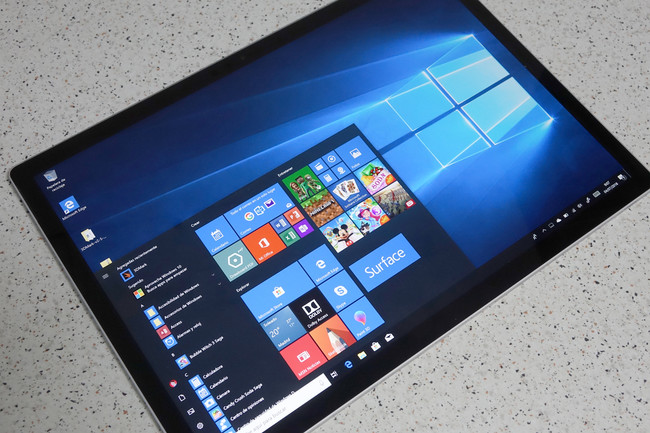 Microsoft Surface Book 2 15