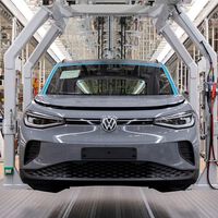 Não é só a Stellantis: Volkswagen também vai interromper a produção de seus carros elétricos porque não vende o suficiente 