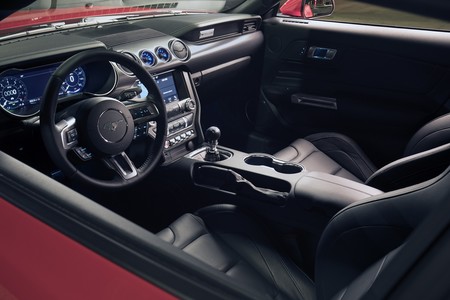 Mustang Performance Pack Level 2 11