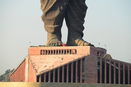 La estatua más alta del mundo se abre al público en India
