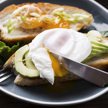 Este truco parece una pijada, pero es imprescindible para hacer los mejores huevos poché 