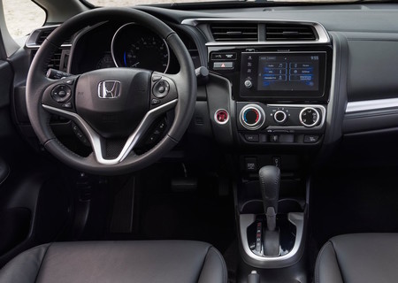 Honda Fit 2018 1024 12