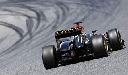 Lotus ve injustos los cambios en los compuestos