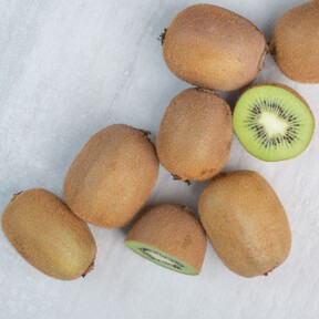 Nunca solemos lavar esta fruta, pero es esencial antes de comerla 