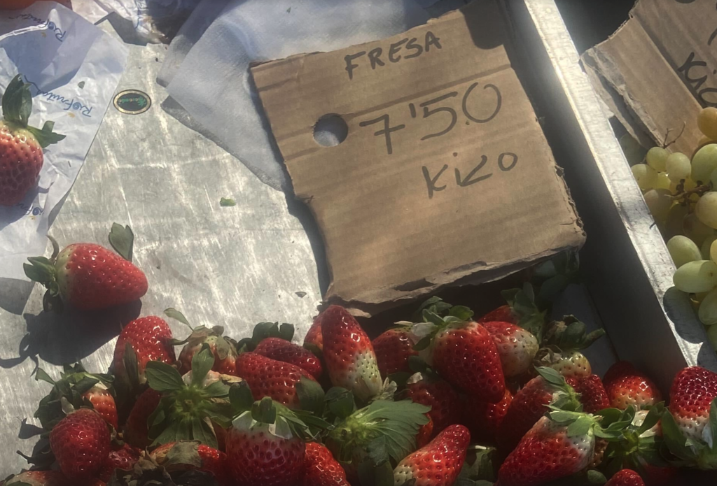 En plena semana de San Valentín, las fresas han alcanzando cifras nunca vistas en media Europa. El problema no es el amor, es España