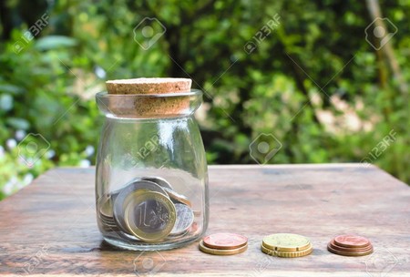 La tasa de ahorro cae a mínimos histórico, una pésima noticia para impulsar el crecimiento económico