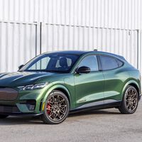 Ford pospone sus grandes eléctricos hasta 2028 y enfocará su estrategia en autos compactos, según reporte