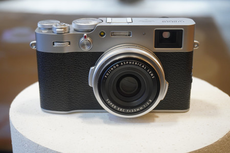 Fujifilm X100V, toda la información y toma de contacto con la quinta generación de la compacta premium que inauguró la Serie X