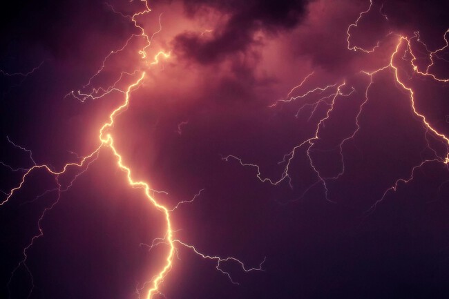 tormenta eléctrica