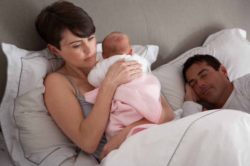 ¿Quieres mejorar la vida sexual con tu pareja? Comparte el cuidado de los hijos