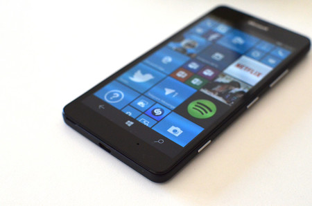 El Microsoft Lumia 950 se agota en la Tienda de Microsoft España