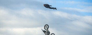 Así quedó la moto con la que Tom Cruise se tiró por un barranco. Spoiler: cuesta como una Royal Enfield