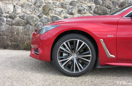 Infiniti Q60 Contacto 6