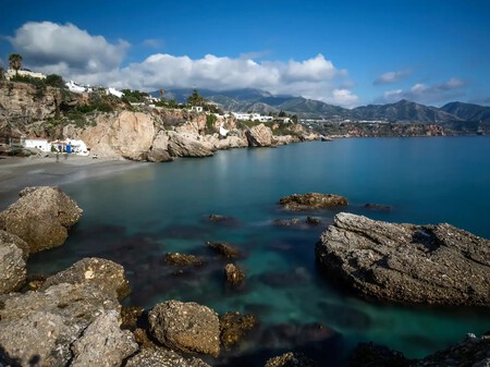 Viajes Escapadas Espana Pueblo Pesquero Playa Granada Andalucia Buen Tiempo Tranquilo Turismo