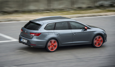 El SEAT León ST Cupra ha sido casi igual de rápido que el SC en Nordschleife. ¿Por qué?