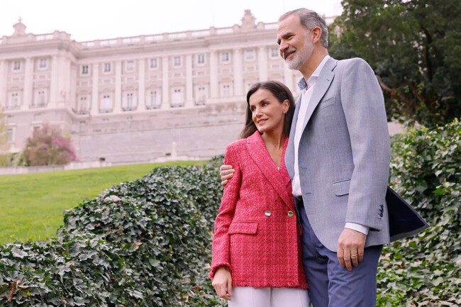 Trabajar En El Palacio Real De Madrid Como Personal De Limpieza Si Forma Parte De La Historia Limpiarla No Basta Hay Que Saber Conservarla