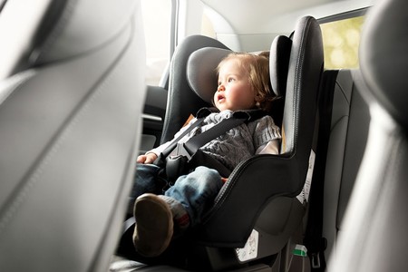 Los sistemas de detección de presencia infantil podrían ser pronto obligatorios en los coches