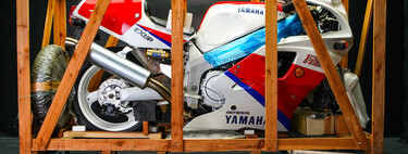 El boom de las motos clásicas está totalmente fuera de control. Están pidiendo por una Yamaha en su caja original más de lo que cuesta un coche de lujo 