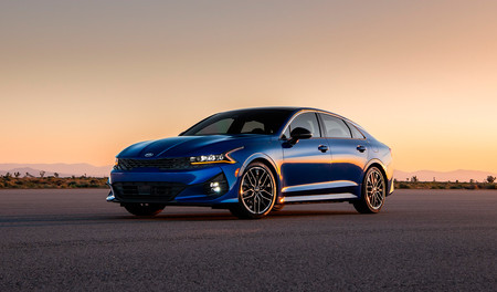 El sucesor del Kia Optima se llama Kia K5 y es una berlina de 294 CV (pero por desgracia es poco probable que lo veamos en Europa)