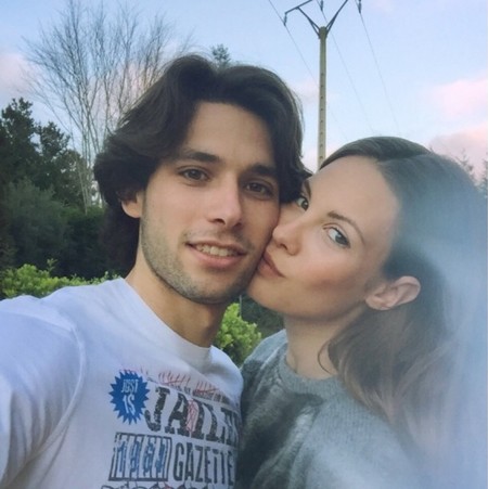 Jessica Bueno Y Jota Peleteiro