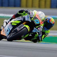 Jorge Navarro domina los FP2 de Moto2 y Álex Márquez se va al suelo en Silverstone