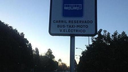 ¿Deberían los vehículos eléctricos poder circular por el carril bus?