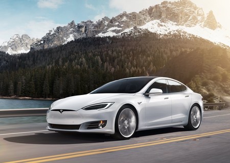 Elon Musk acusa a EPA de realizar mal las pruebas de autonomía al Tesla Model S