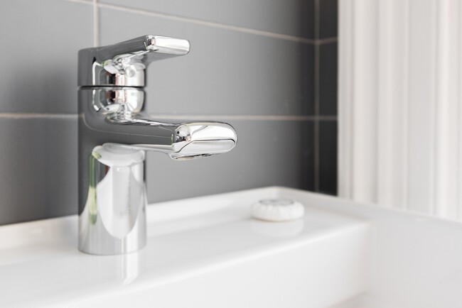 Bathroom 8688132 1920