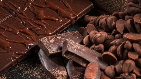 Dónde está el altar de cráneos más grande de México: se encuentra en el sótano de una chocolatería en CDMX