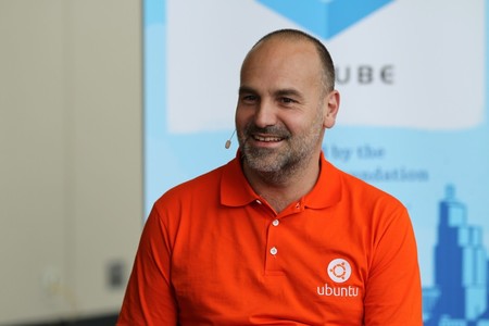 Mark Shuttleworth cree que sin la fragmentación Linux podría haber triunfado en el escritorio, pero entonces no sería Linux