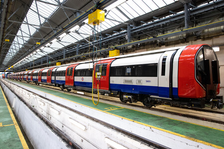 Tfl Image Piccadilly Line Test Train 3