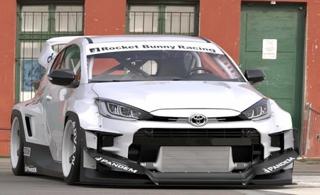 Por si el Toyota GR Yaris de 261 CV no fuera suficiente, Rocket Bunny ya está pensando cómo brutalizarlo