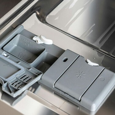 Por qué deberías poner siempre el lavavajillas por la noche y cómo hacerlo sin modificar tus rutinas 