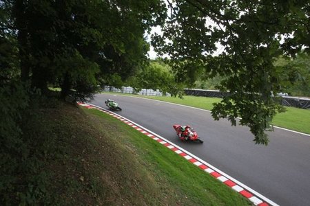 Curvas enlazadas de Cadwell Park