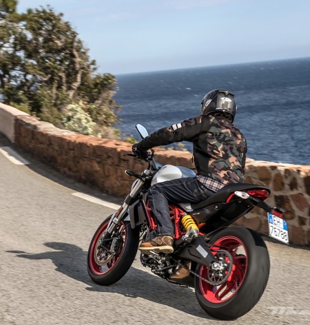 Ducati Monster 797 2017 052