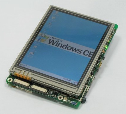 Compulab EM-X270, hazte tu propio móvil