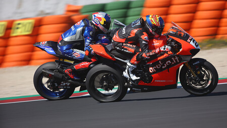 ¡Arrancamos! Estas son todas las deportivas y los pilotos del WSBK 2021, el mundial de motos derivadas de serie
