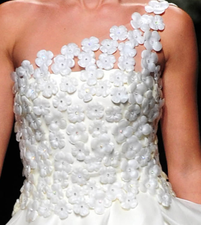 Foto de Los detalles más invisibles del desfile de Pronovias 2013 (8/24)