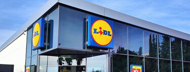 El 17 de julio llega rebajada a Lidl esta lámpara de pie con mando a distancia ideal para el salón, dormitorio o despacho