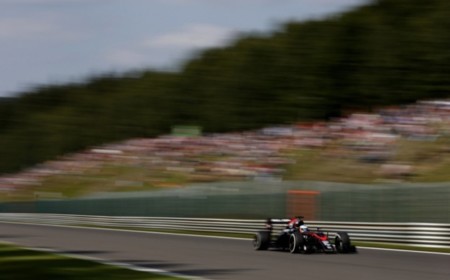 ¡McLaren-Honda tiene hasta 240 CV menos que sus rivales!