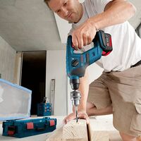 Ofertas en herramientas y bricolaje de Amazon: taladros, llaves combinadas o niveles de marcas como Black & Decker, Bosch o Stanley