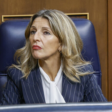 Yolanda Díaz: "Mi madre era de familia de militares, católica. Yo me parezco a mi padre. Íbamos juntas por la calle y la miraban a ella: llevaba sombreros y el pelo corto" 